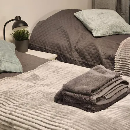 Viihtyisae Taeysin Kalustettu Ja Varustettu Yksioe Logomolla 1Vrk-36Kk Turku Exterior foto