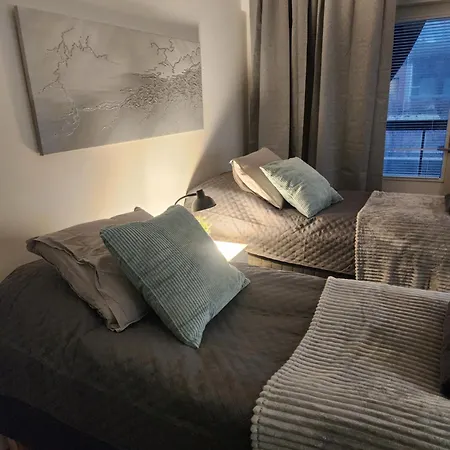 Viihtyisae Taeysin Kalustettu Ja Varustettu Yksioe Logomolla 1Vrk-36Kk Turku Exterior foto