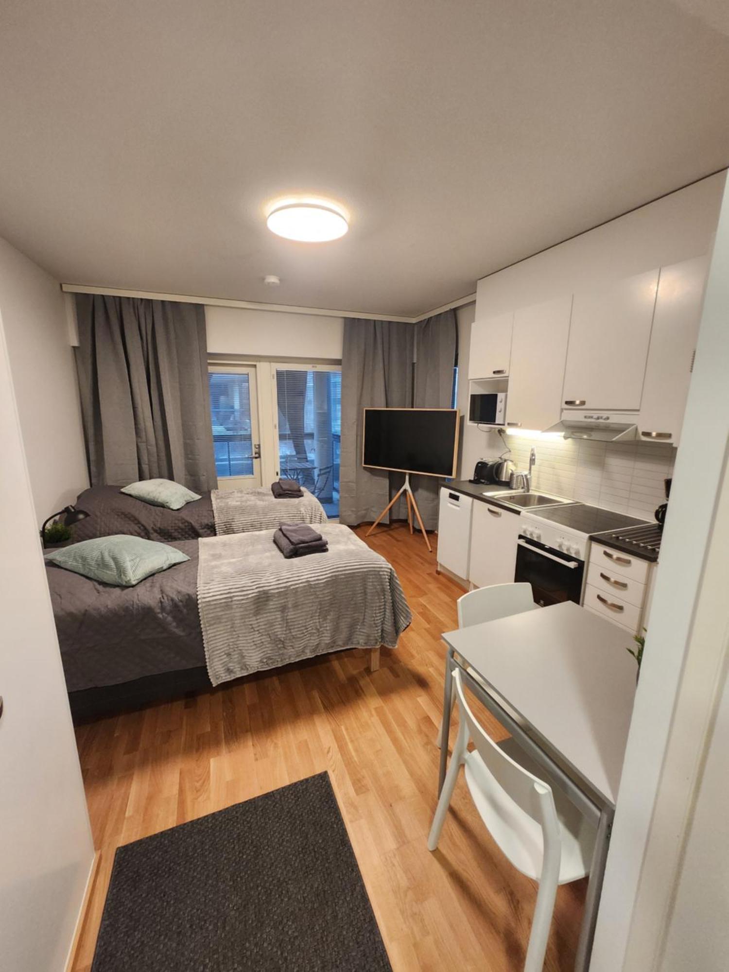 Viihtyisae Taeysin Kalustettu Ja Varustettu Yksioe Logomolla 1vrk-36kk Turku